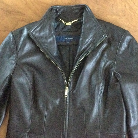 Cole Haan Women’s Wing Collar Genuine Lambskin Leather Jacket, PXS-Black - Picture 4 of 8